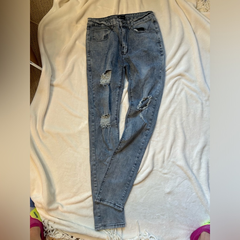 Waimea Women’s Distressed Denim Skinny Jeans. Sz. 32x32